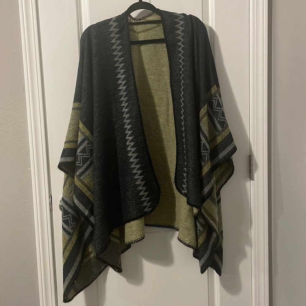 Just Cozy Poncho Scarf yellow/green/grey edges, mostly black. Soft wrap / shawl!